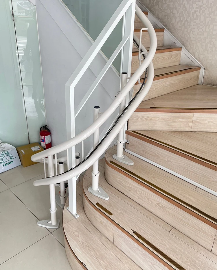 Arc-staircase-Curved-green-1Fto2F (5)